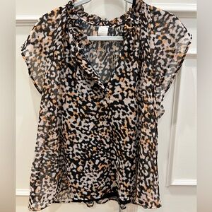 Roan & Ryan Evereve label blouse. Womens size L.